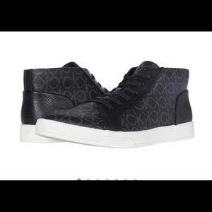 The Calvin Klein Bensi Sneaker Logo Shoes 7.5